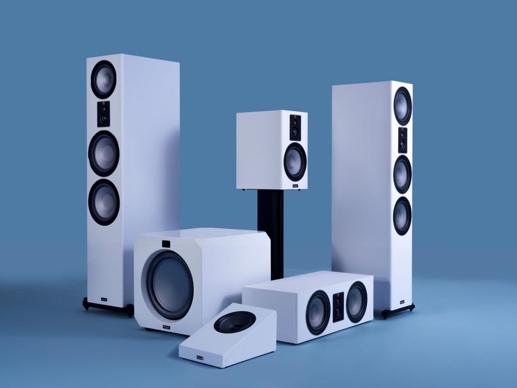 Amazon Ready-Magnat_SIGNATURE_FAMILY_WHITE.jpg